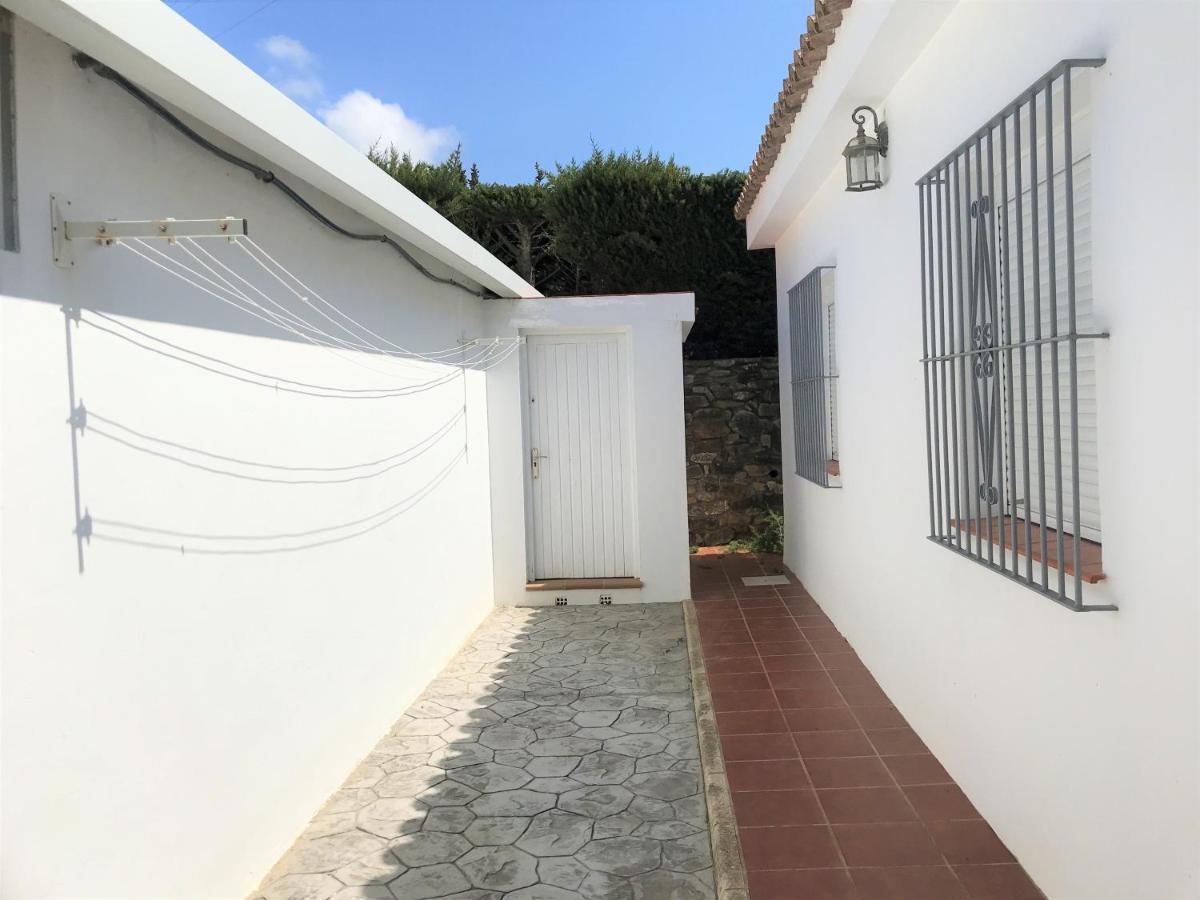 Casa Oliva Playa Bolonia Apartment